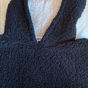 cream inside black outside cropped sweatshirt